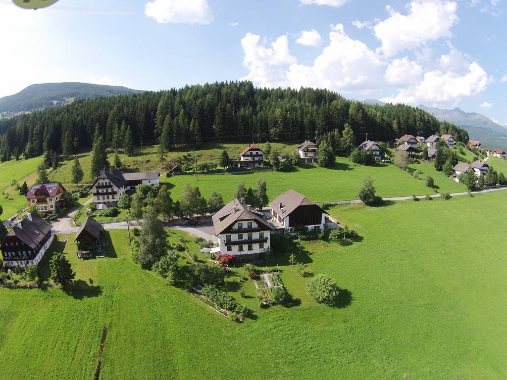 Apartamento Haus Pfarrkirchner Mauterndorf  Exterior foto